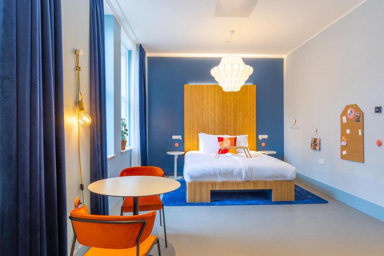 Hotel Vie Via - Just A Room Leeuwarden Exterior photo